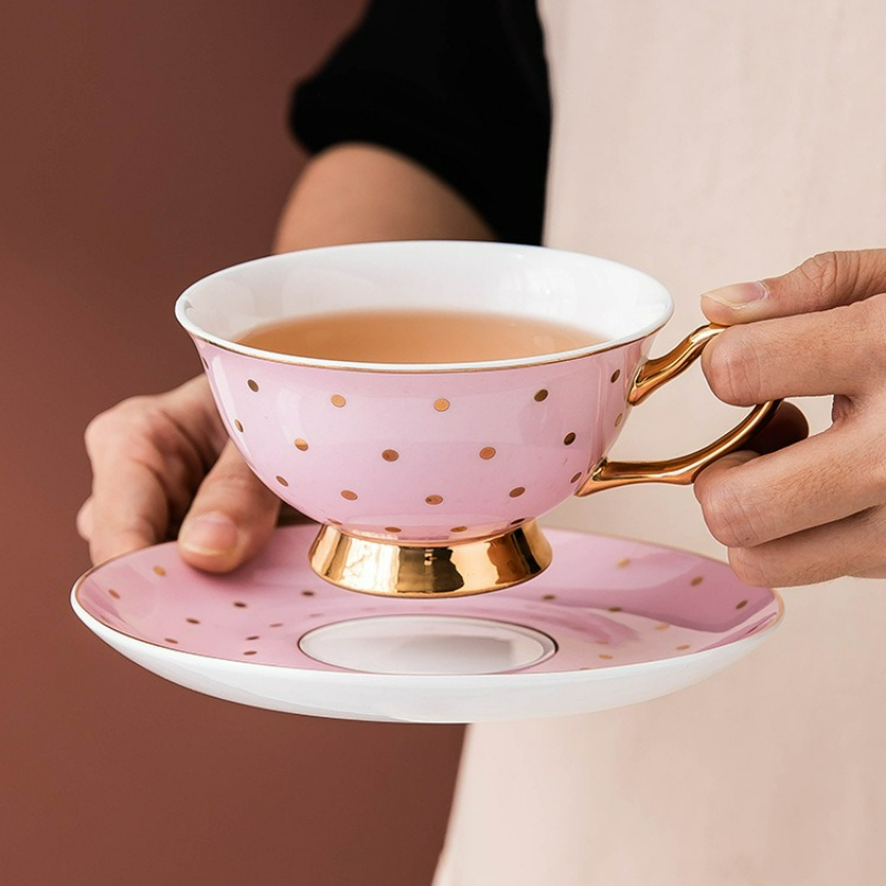 セラミックピンクコーヒーマグカップ、ディッシュティーカップ付 - Coffee Tea Home のレビューと価格