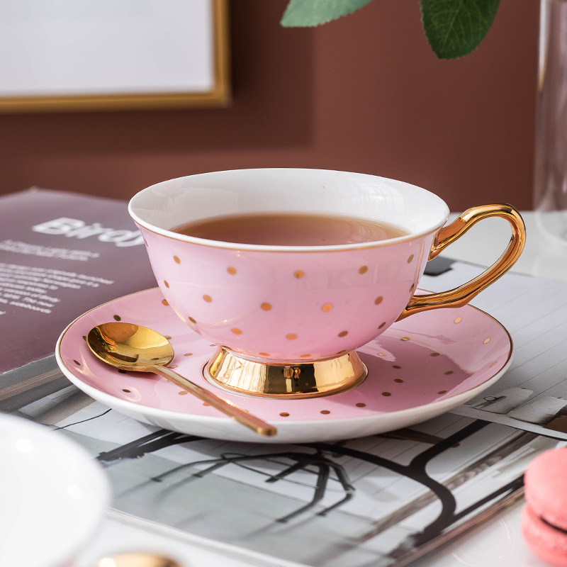 セラミックピンクコーヒーマグカップ、ディッシュティーカップ付 - Coffee Tea Home のレビューと価格